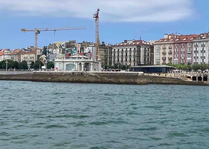 Piso Centrico Con Garaje Privado Gratis * Santander